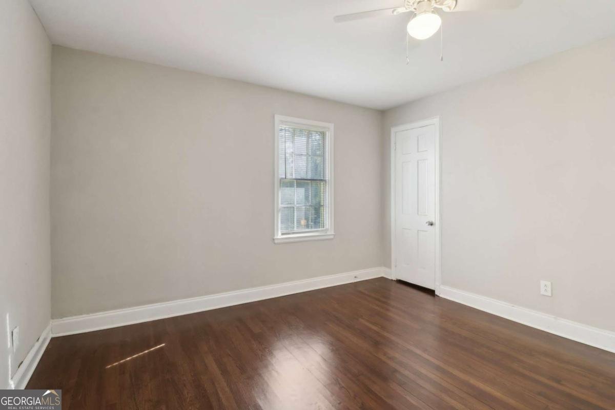1563 MAYFLOWER Avenue Atlanta - 17