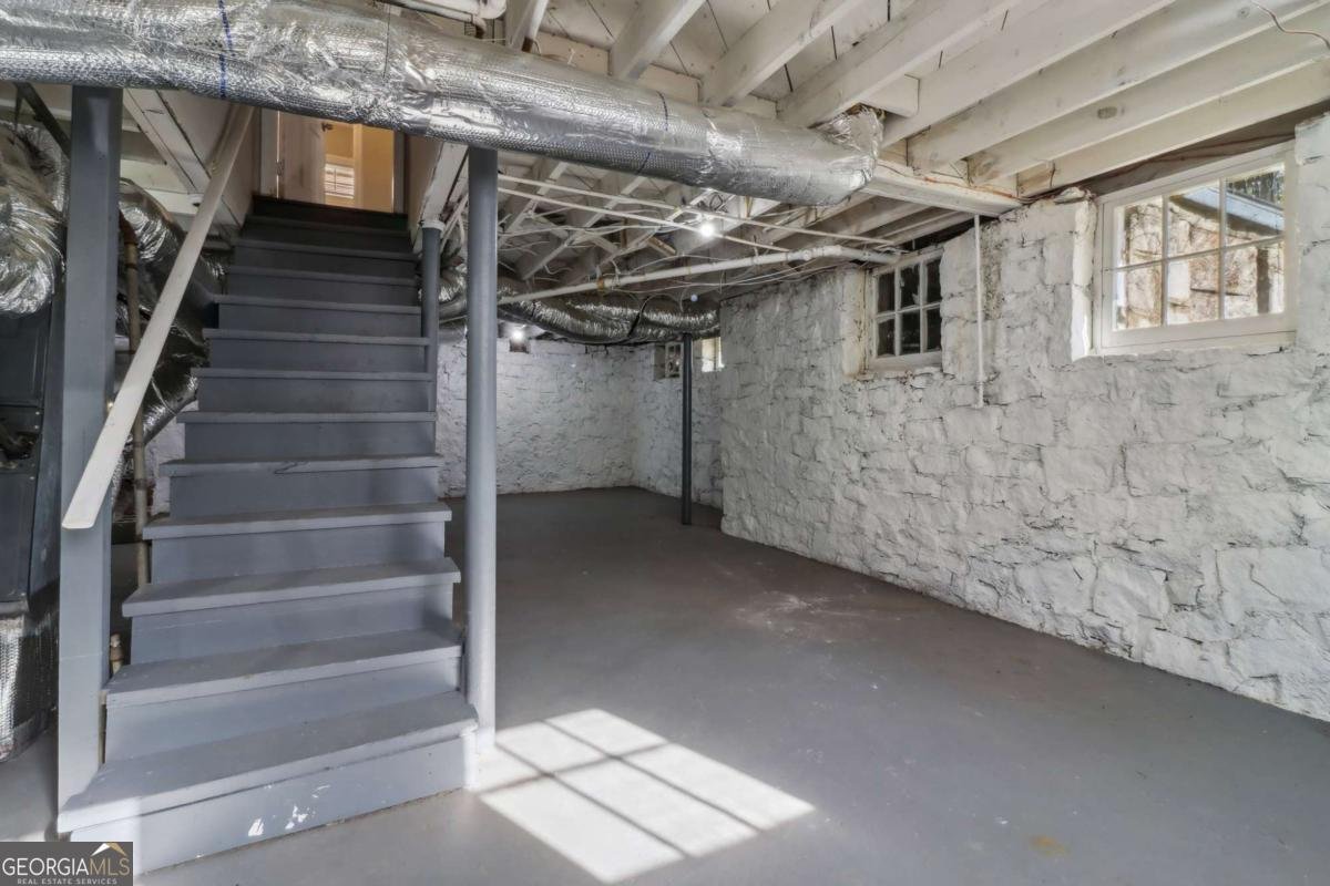 1563 MAYFLOWER Avenue Atlanta - 35