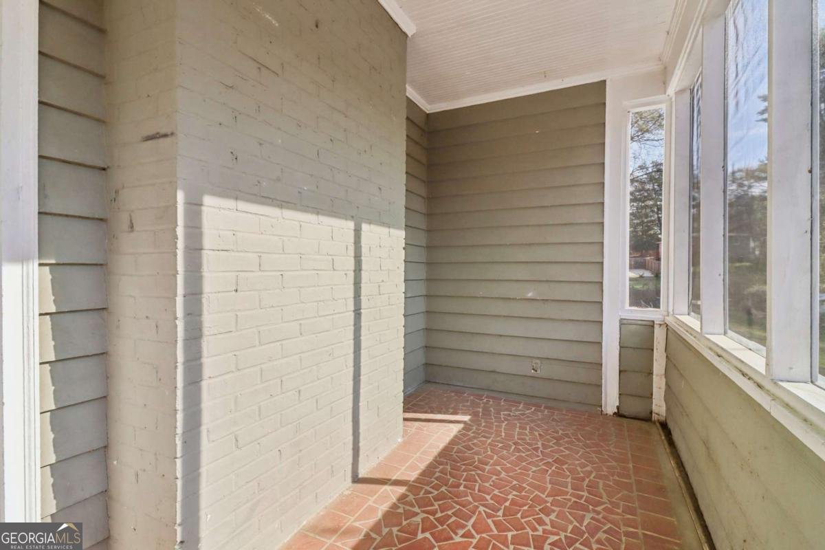 1563 MAYFLOWER Avenue Atlanta - 38
