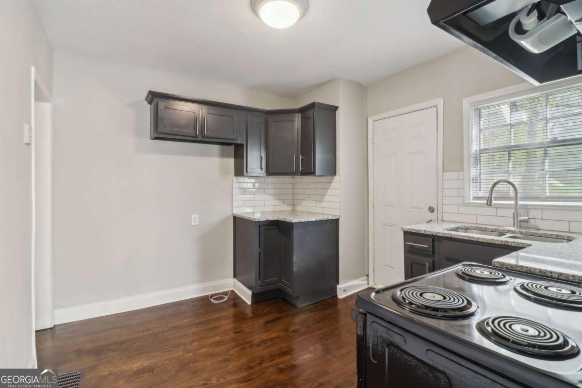 1563 MAYFLOWER Avenue Atlanta - 9
