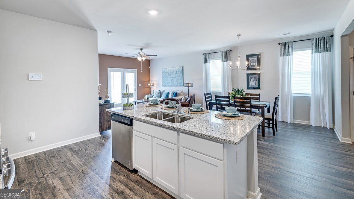 12098 Conrad Circle Hampton - 32