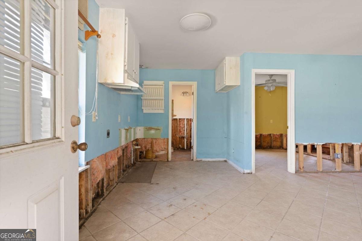 109 East Avenue Waverly - 36