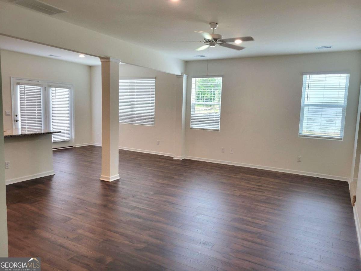 354 Friendship Oak Way Hampton - 36