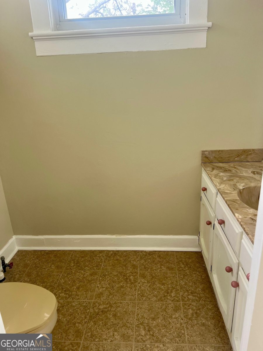 40 College Street Metter - 23