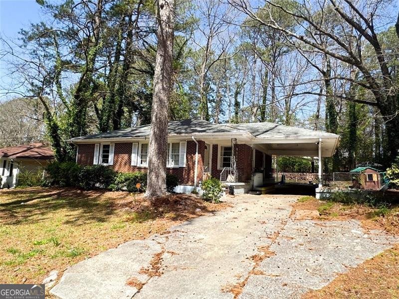 2567 Connally Drive East Point - 9