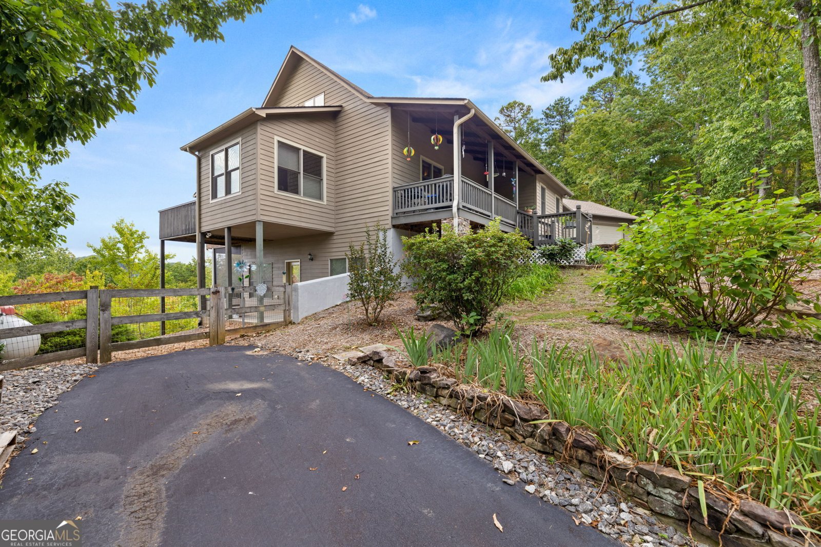 401 Starmont Trail Clarkesville - 37