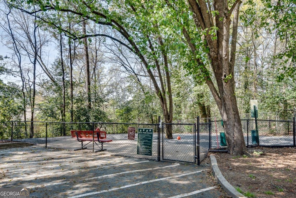 6940 Roswell Road Atlanta - 28