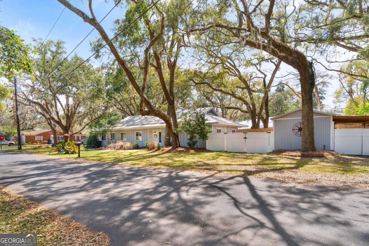 1915 Second Avenue St. Simons - 30