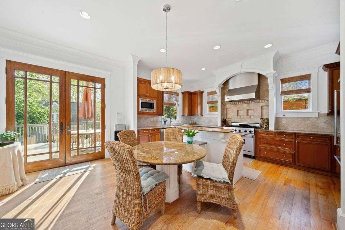1181 Lanier Boulevard Atlanta - 21