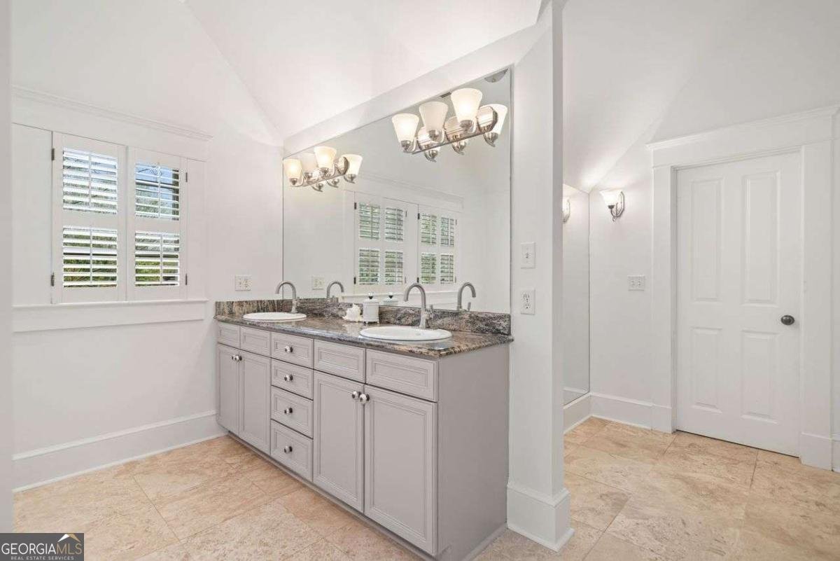 1181 Lanier Boulevard Atlanta - 26