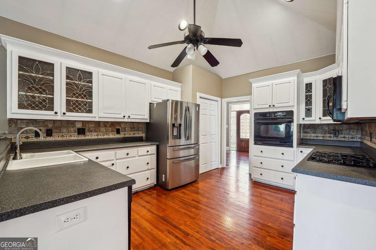 2973 HEAVENLY Lane Snellville - 12