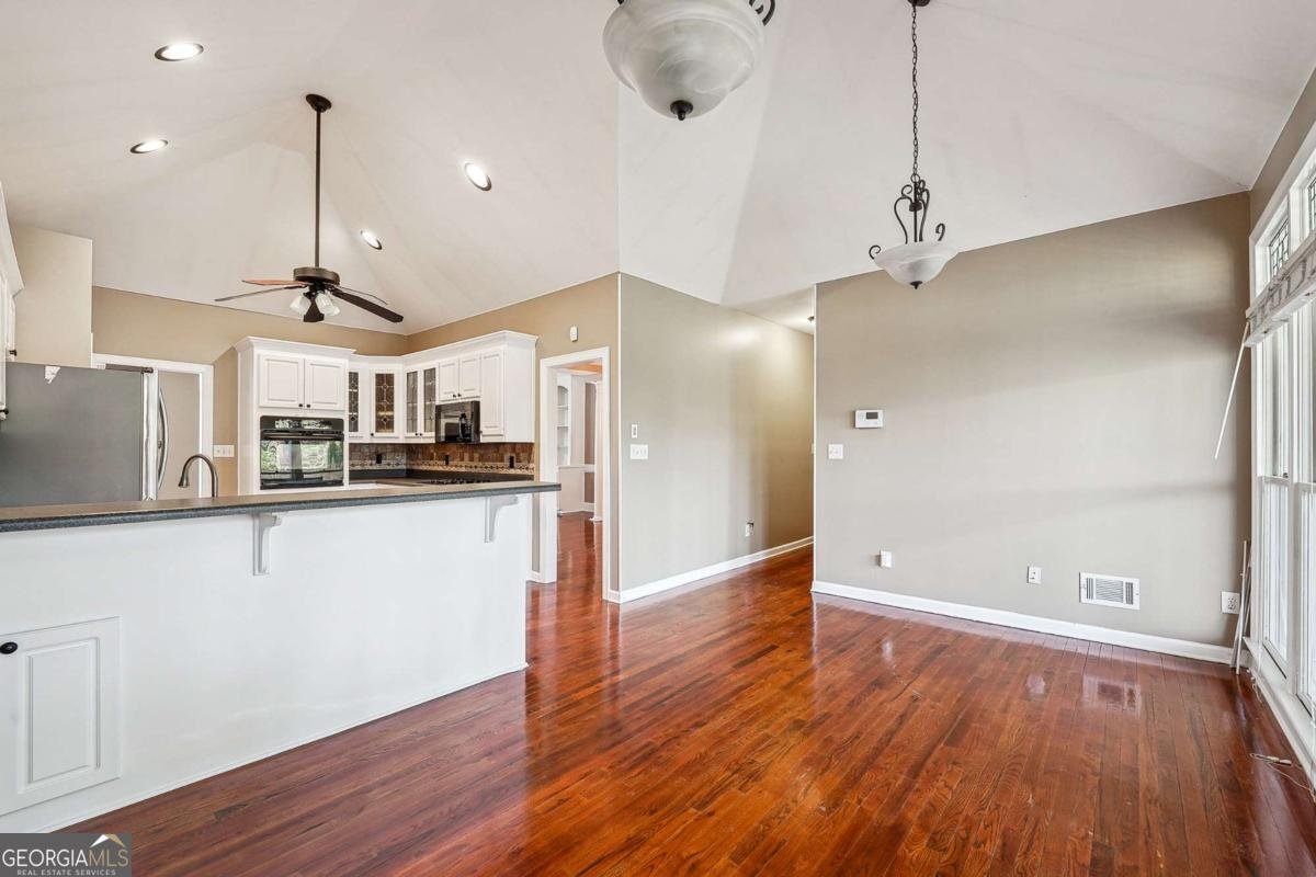 2973 HEAVENLY Lane Snellville - 14