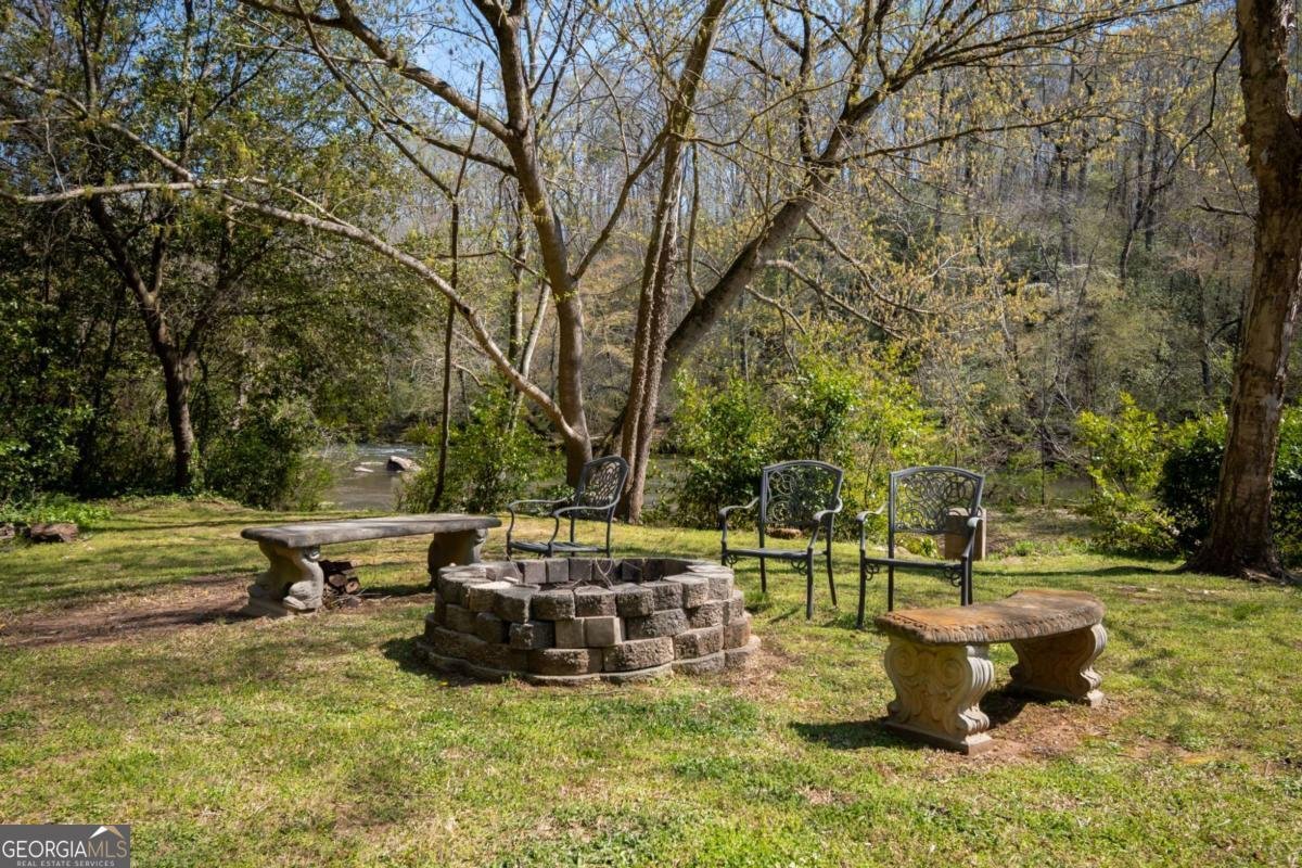 585 White Circle Athens - 57
