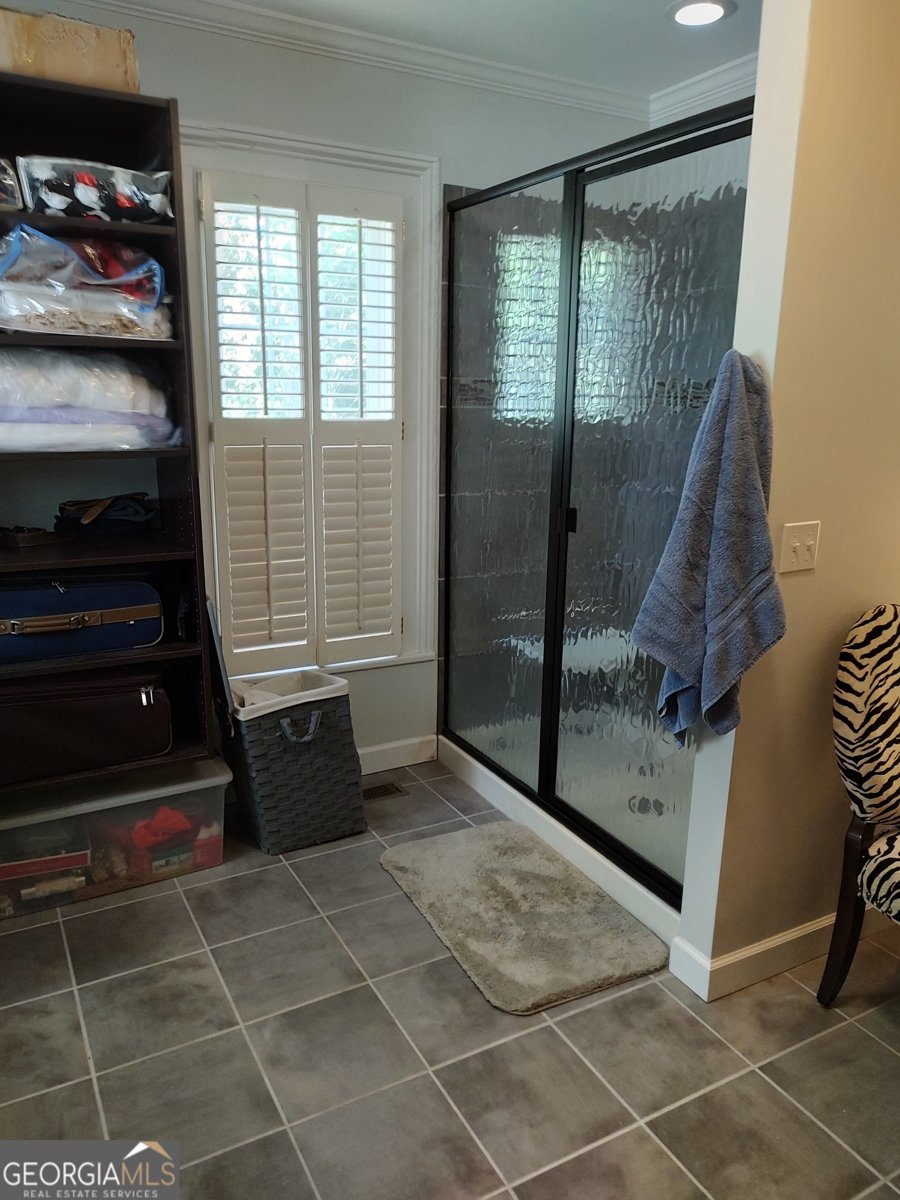 206 Alexander Avenue Washington - 22