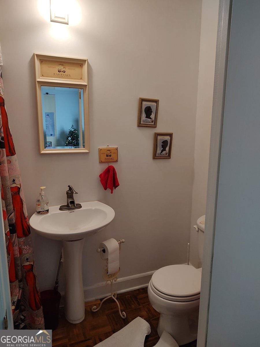 206 Alexander Avenue Washington - 30