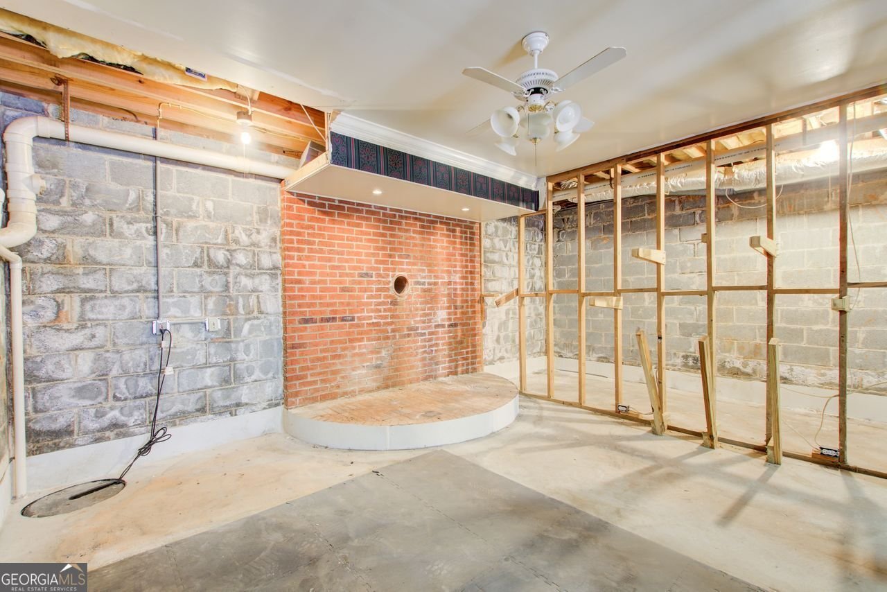 5162 Charlemagne Way Lilburn - 55