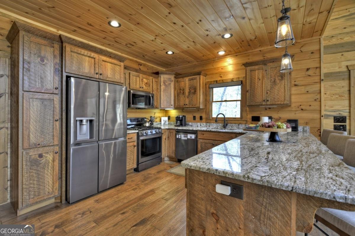 857 Harrison & Ada Road Blue Ridge - 15