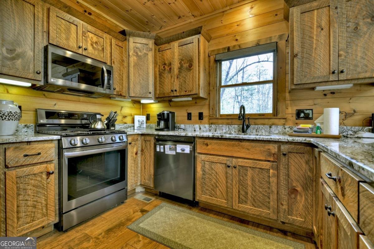 857 Harrison & Ada Road Blue Ridge - 17