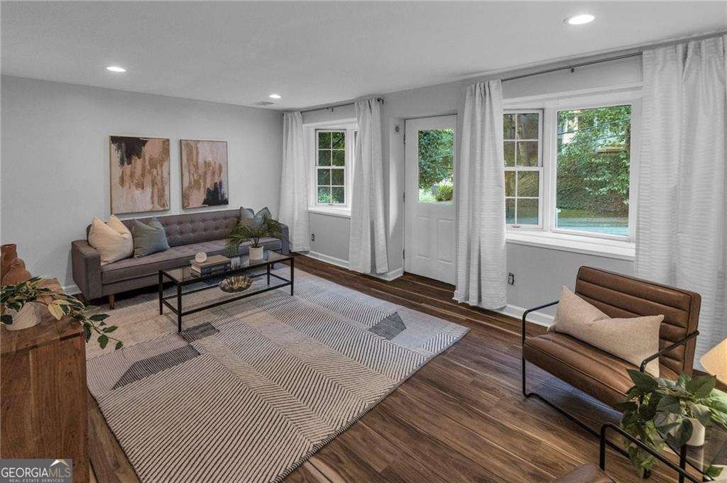 656 Channing Drive Atlanta - 3