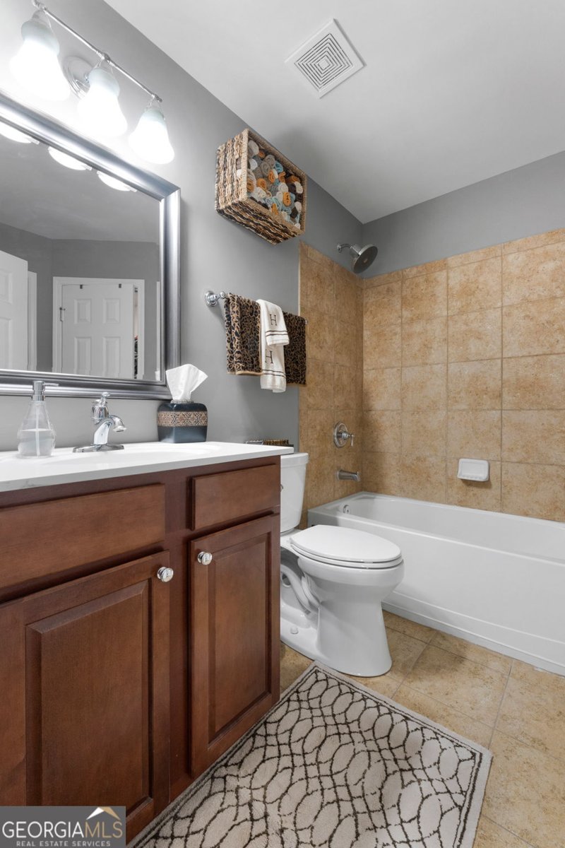7090 Blue Sky Drive Locust Grove - 48