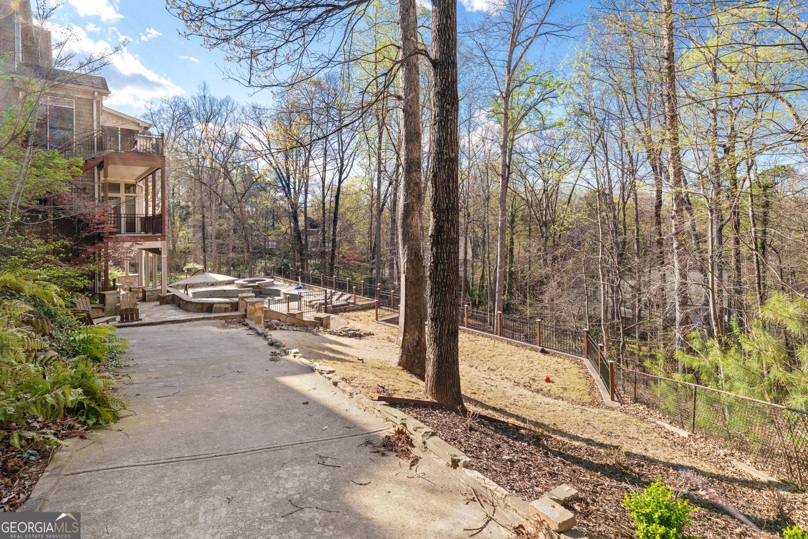 8069 Kenstone Court Sandy Springs - 11