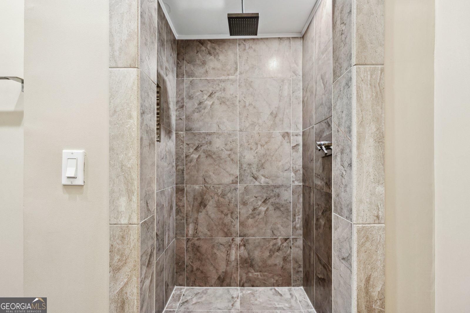 8069 Kenstone Court Sandy Springs - 24