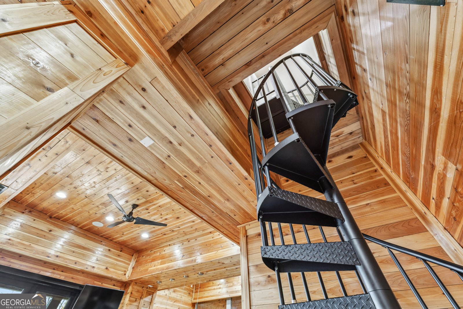 8069 Kenstone Court Sandy Springs - 33
