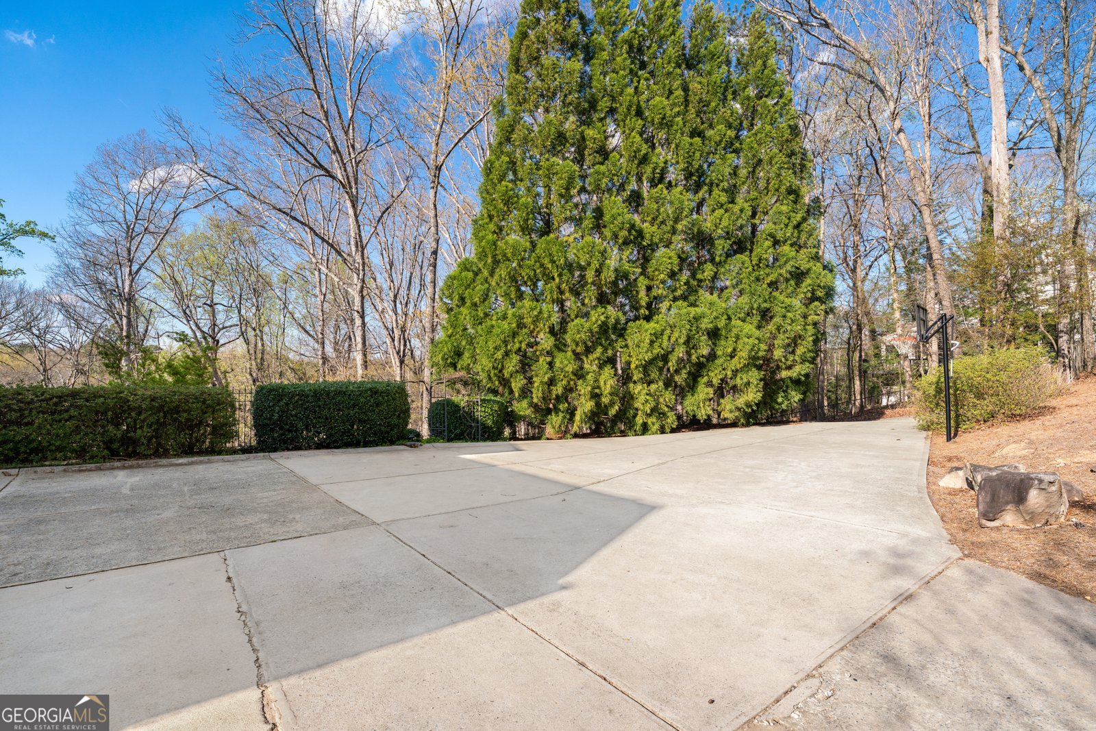 8069 Kenstone Court Sandy Springs - 7
