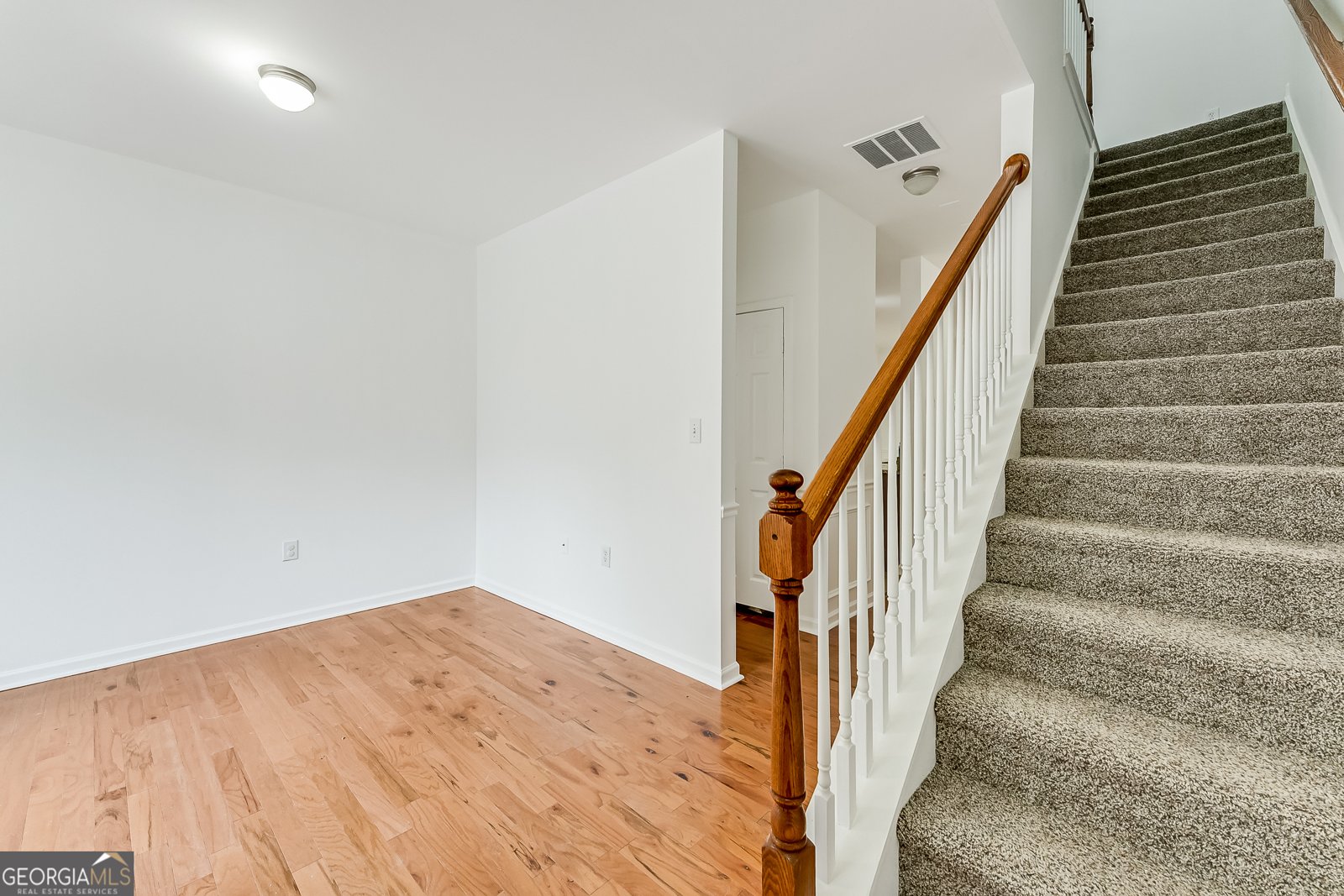 2520 Laurel Circle Atlanta - 2