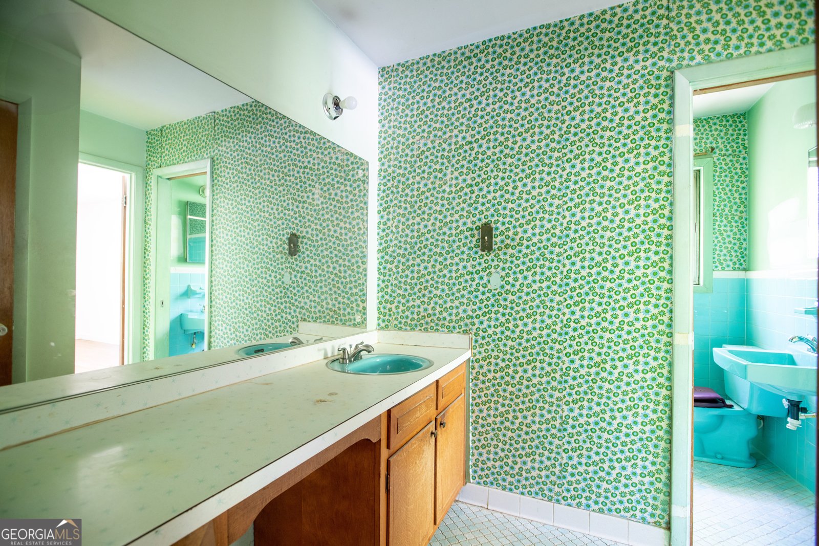 558 Larchmont Drive Atlanta - 13