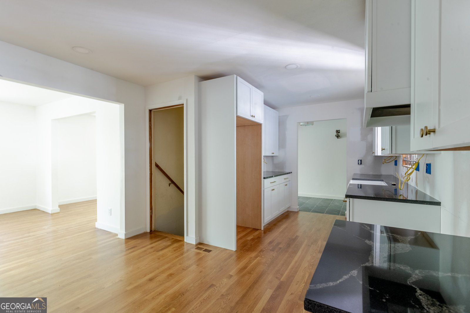 558 Larchmont Drive Atlanta - 4