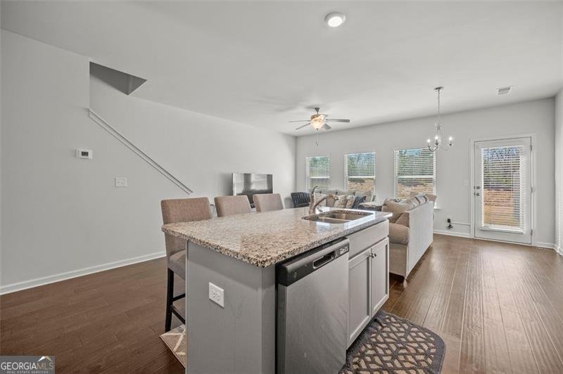 7083 GLADSTONE Stonecrest - 3
