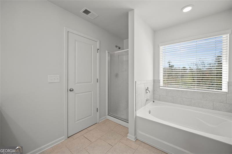 7083 GLADSTONE Stonecrest - 7