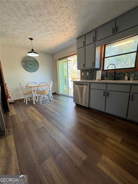 321 ROSES CREEK Drive Lawrenceville - 23