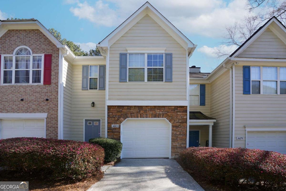 5665 Terremont Circle Norcross - 1