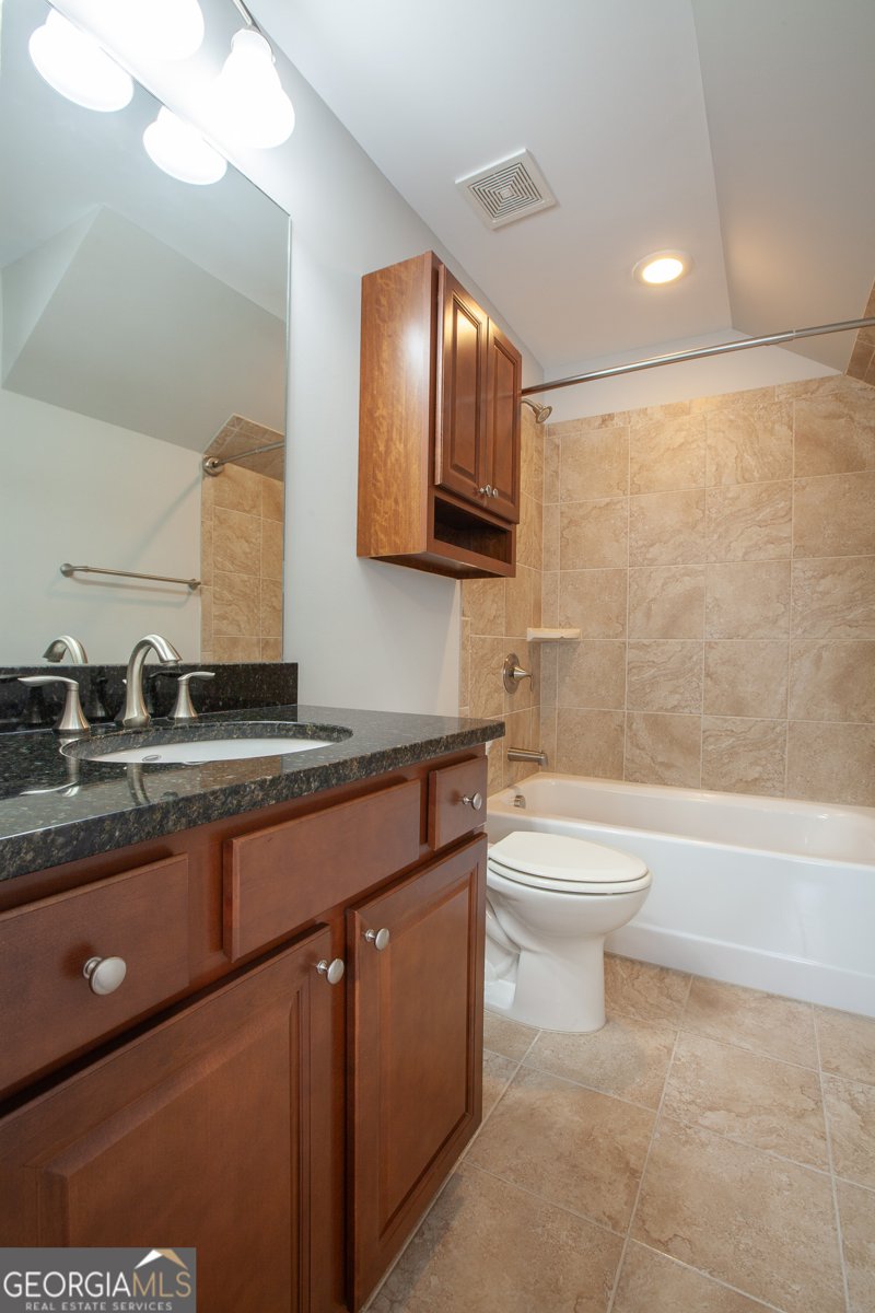 3561 Black Cherry Point Gainesville - 27