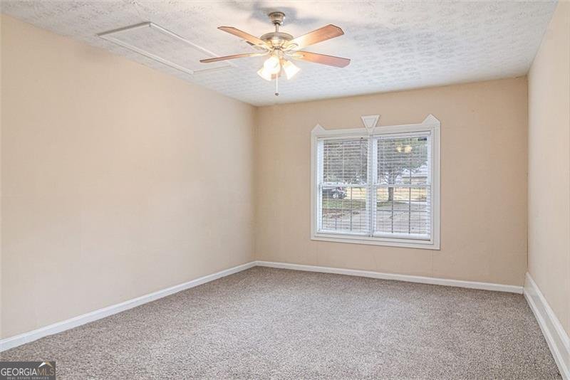 5375 GARVEY Drive Fairburn - 1