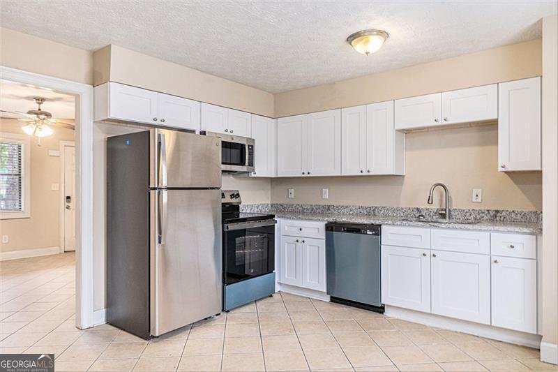 5375 GARVEY Drive Fairburn - 8