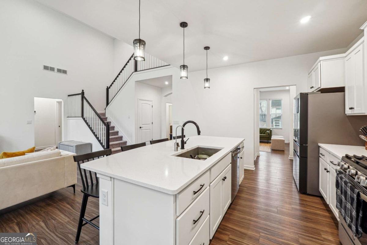 8125 Brewton Bend Ball Ground - 8