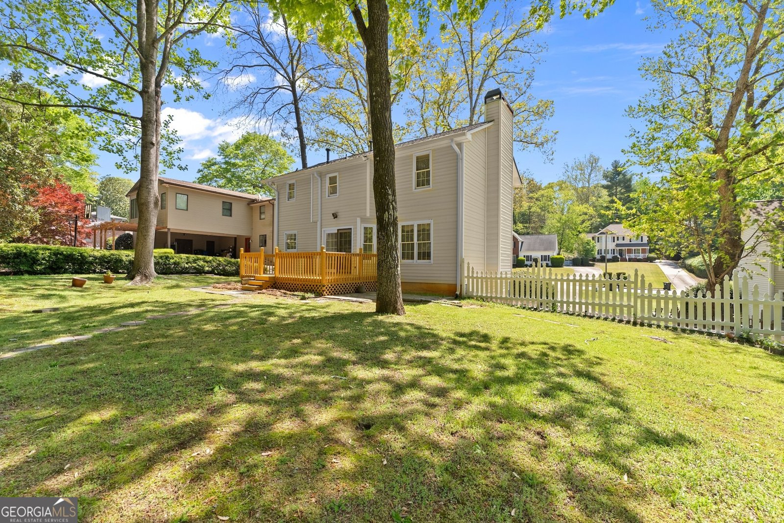 584 Long Oak Drive Gainesville - 27