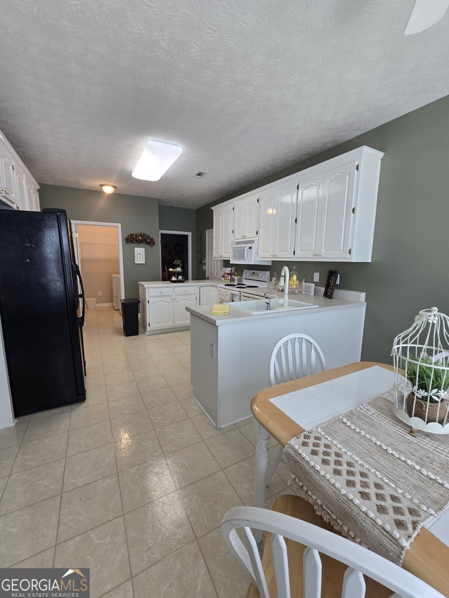 248 Valley Way Hampton - 4