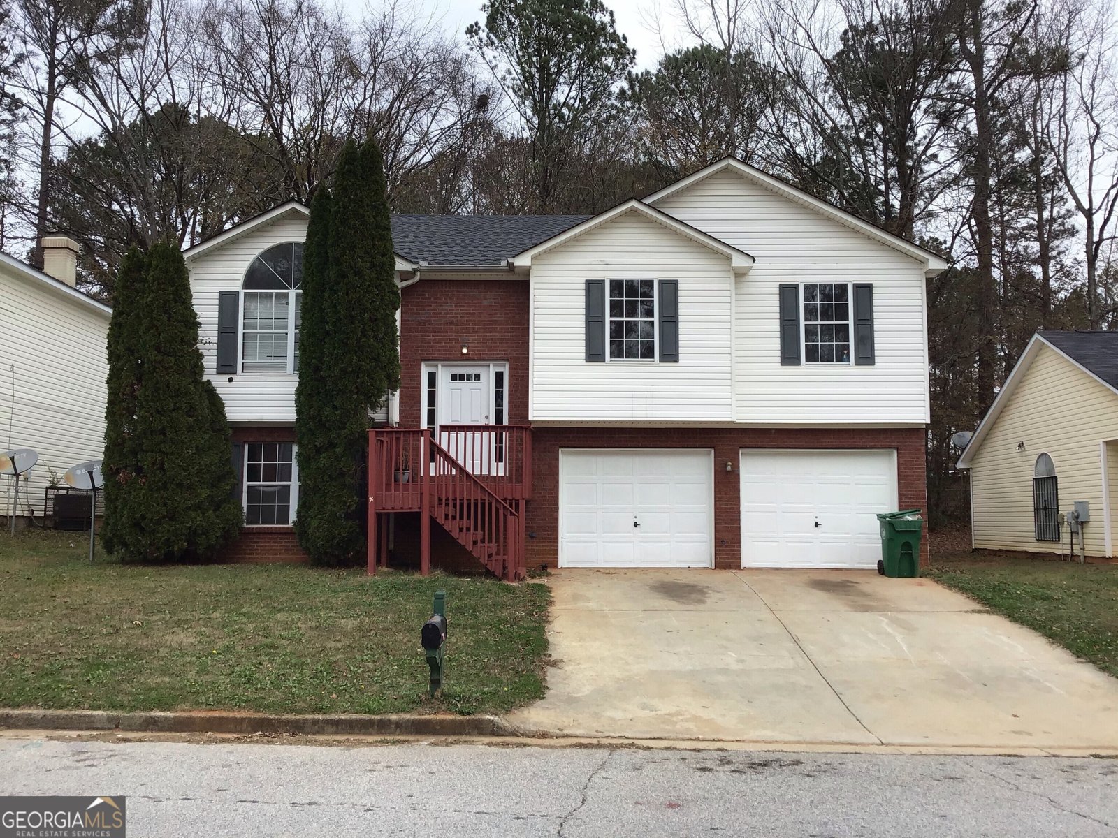 5734 Wellborn Oaks Court Lithonia - 1