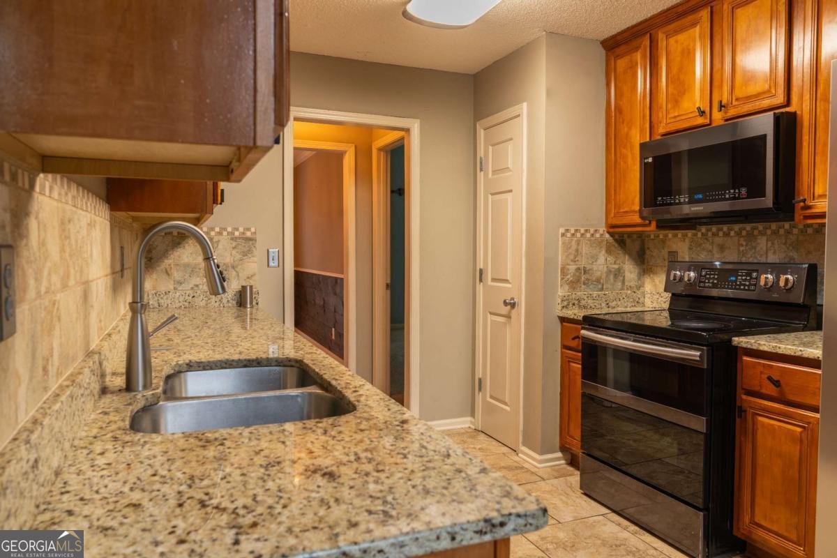 703 Paul Revere Drive Locust Grove - 7