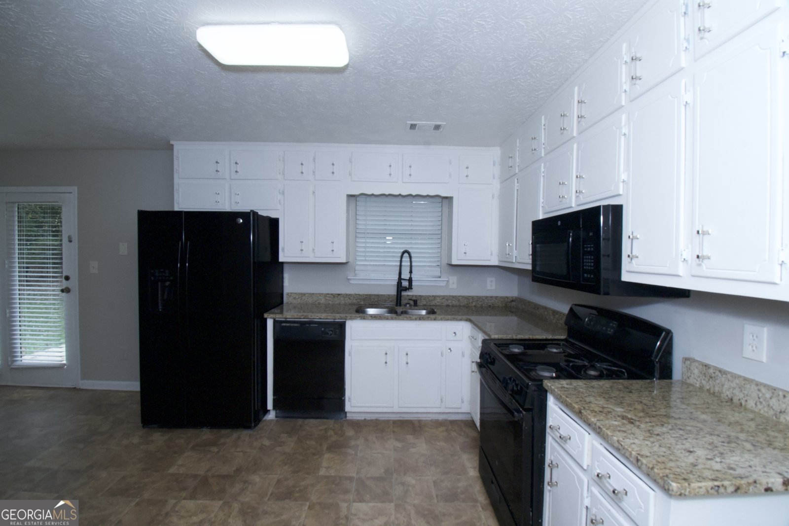 321 Summerwood Lane Stockbridge - 13