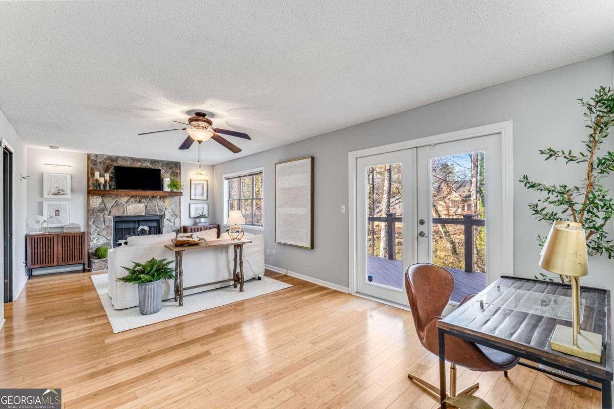 4519 Glenforest Drive Roswell - 14