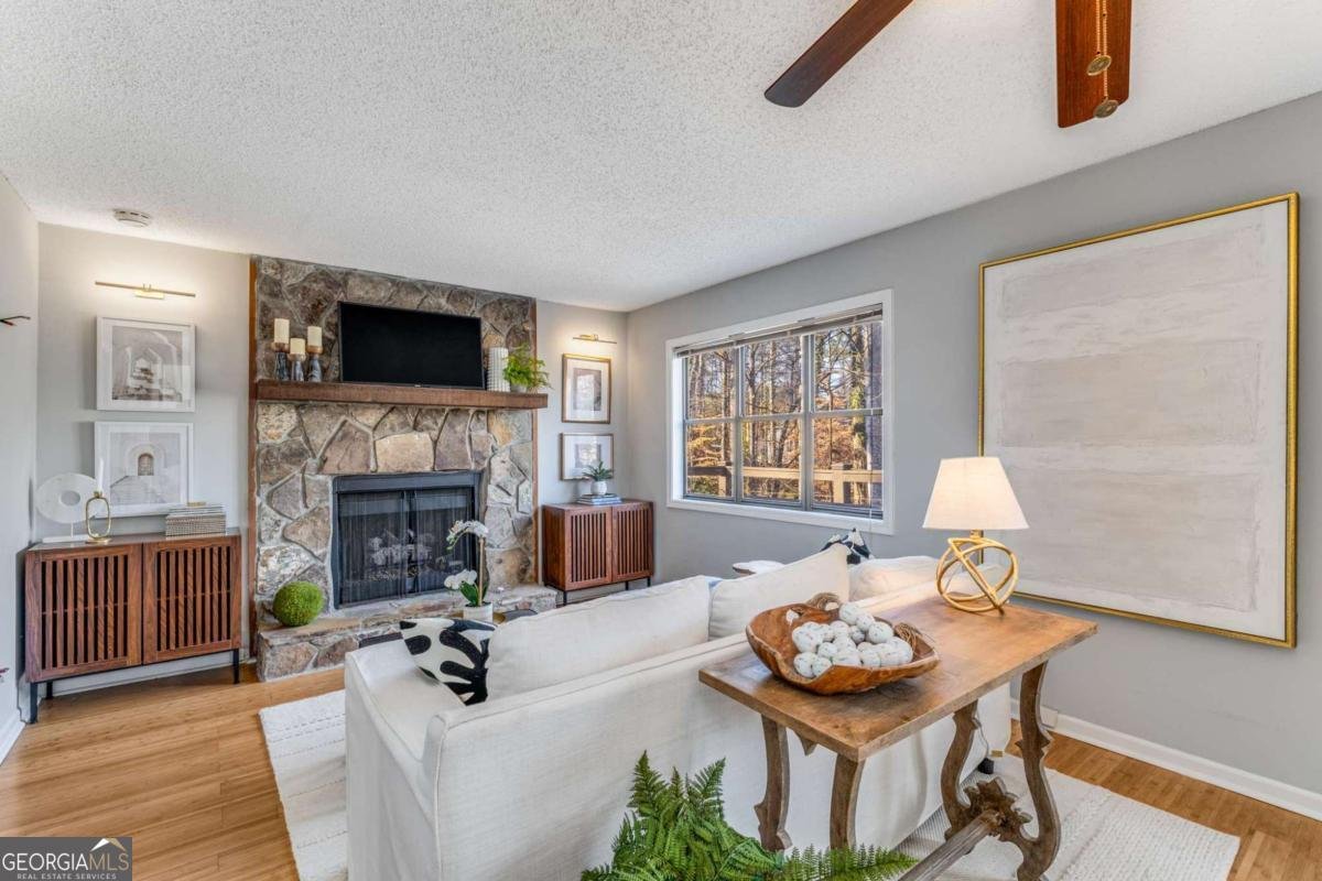 4519 Glenforest Drive Roswell - 15
