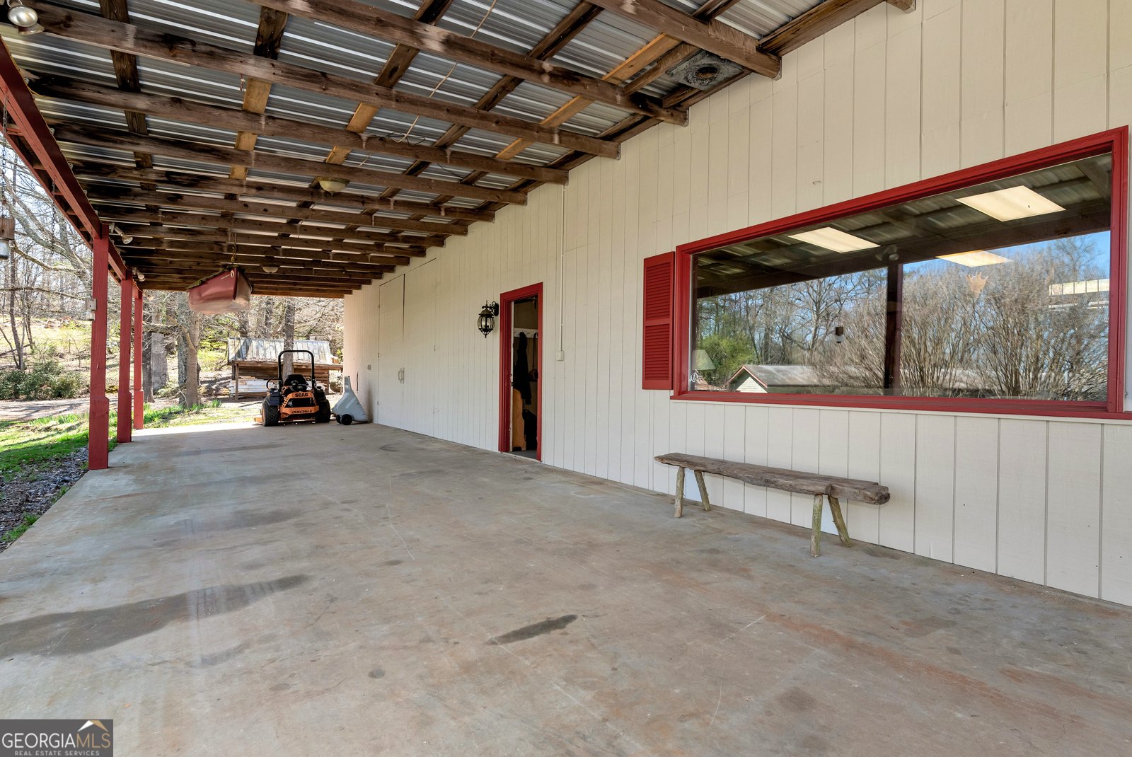 555 New Liberty Road Clarkesville - 70