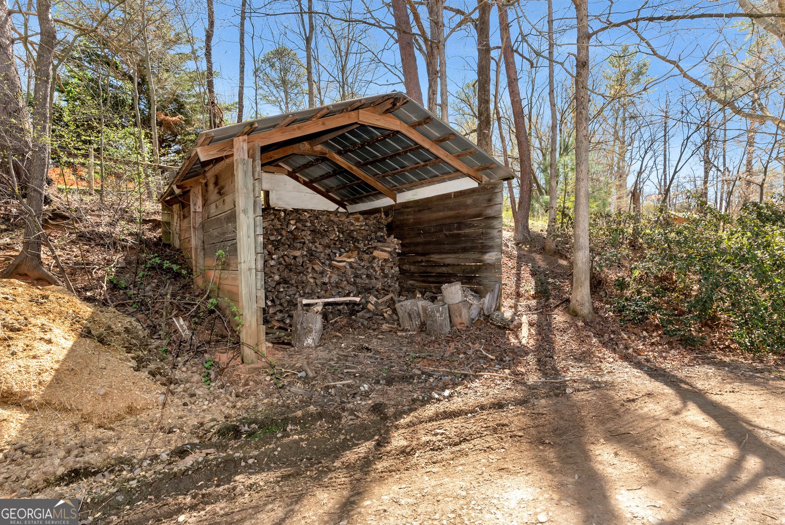 555 New Liberty Road Clarkesville - 86
