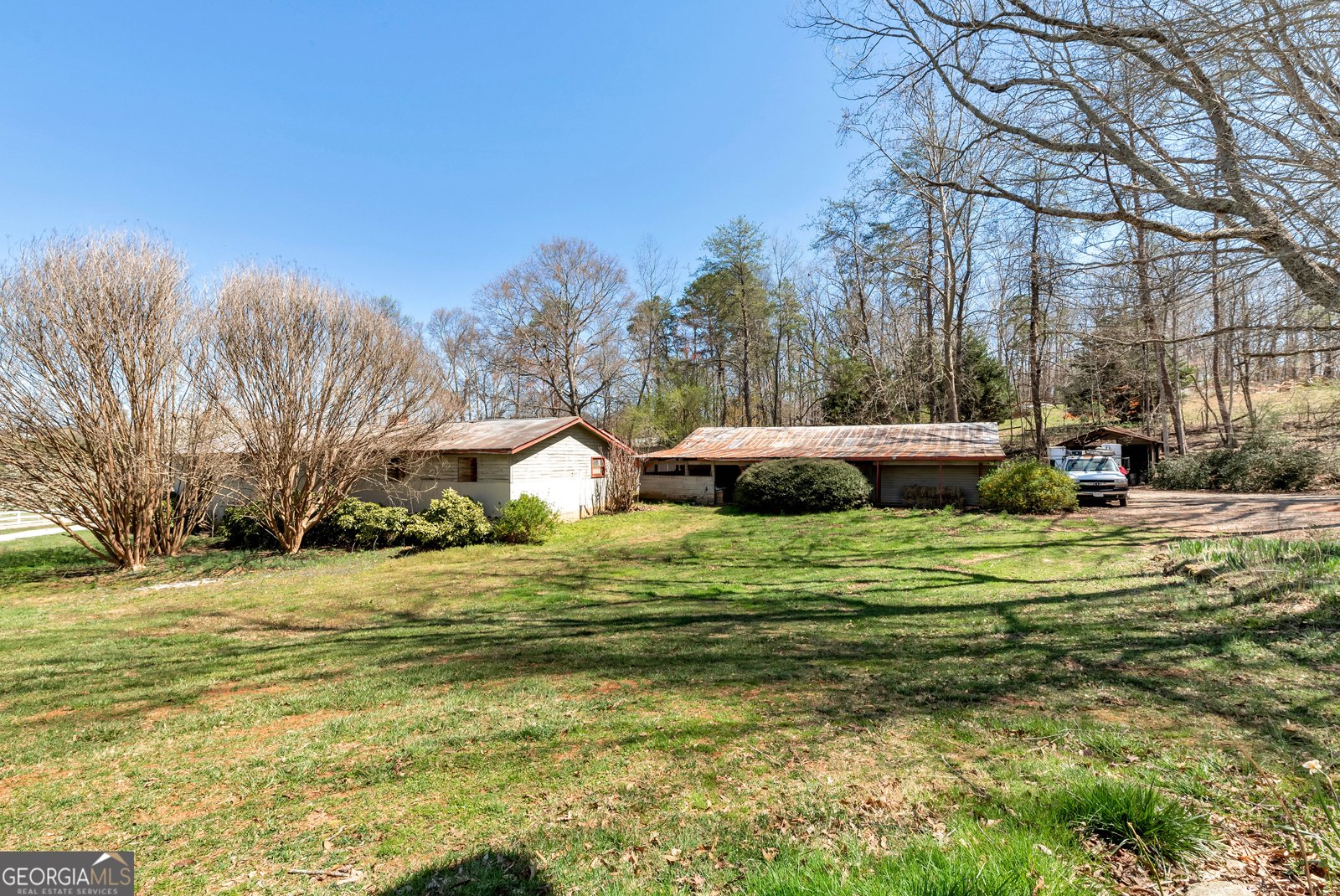555 New Liberty Road Clarkesville - 91