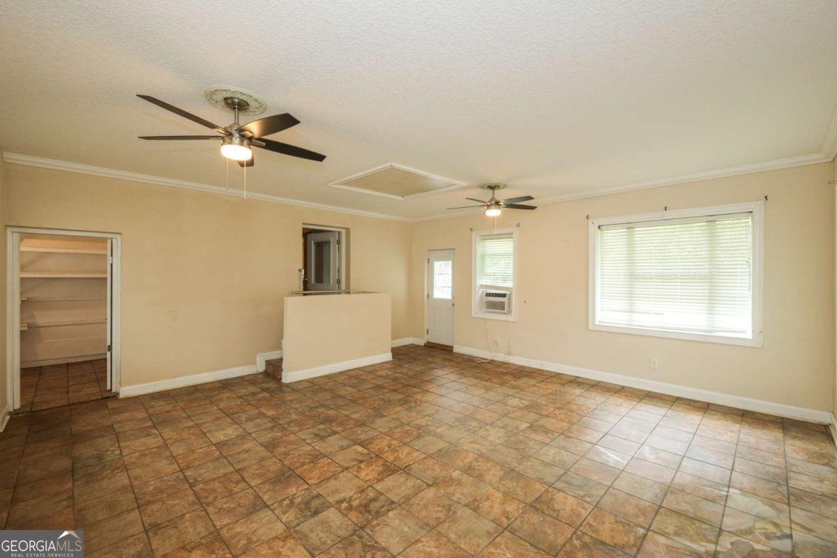 1100 Atlantic Avenue Waycross - 23